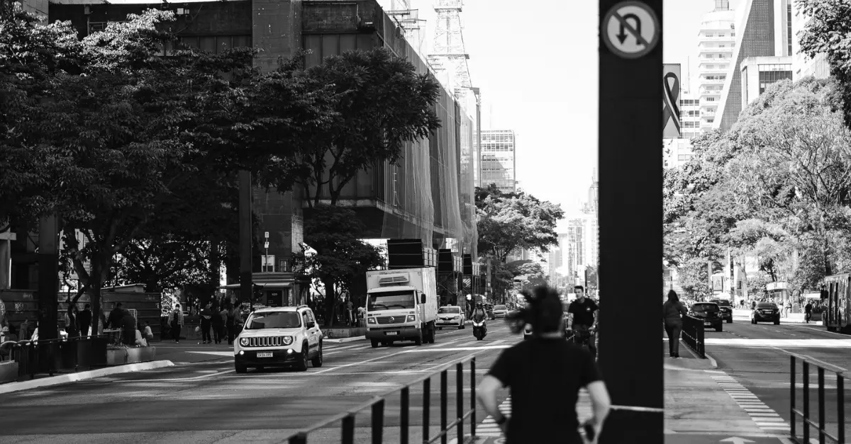 CT-e: o que é, para que serve e como emitir o documento fiscal